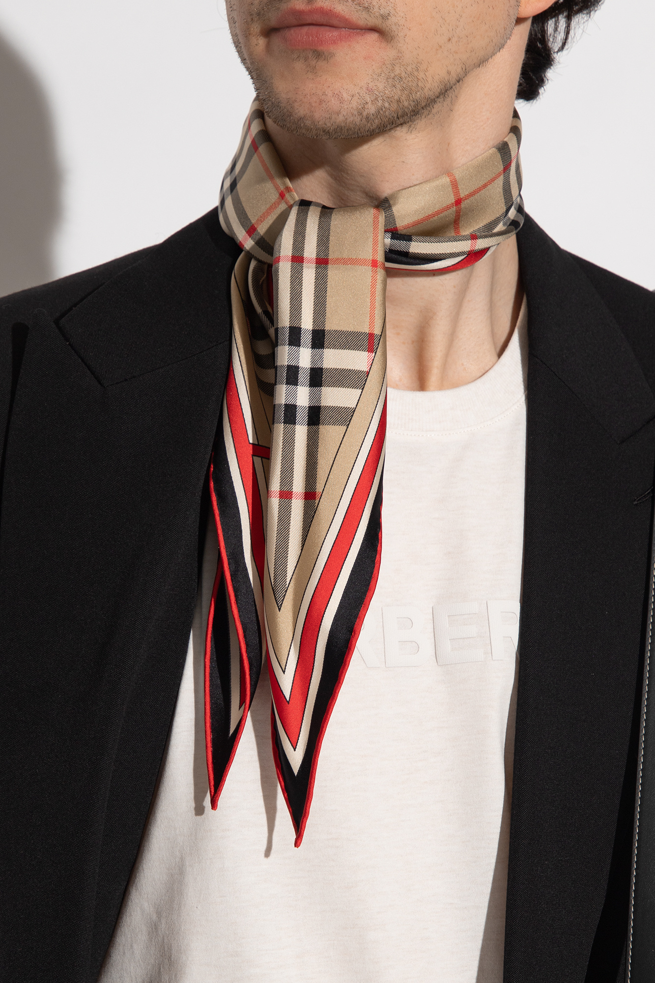 Discount Burberry silk tie silk scarf